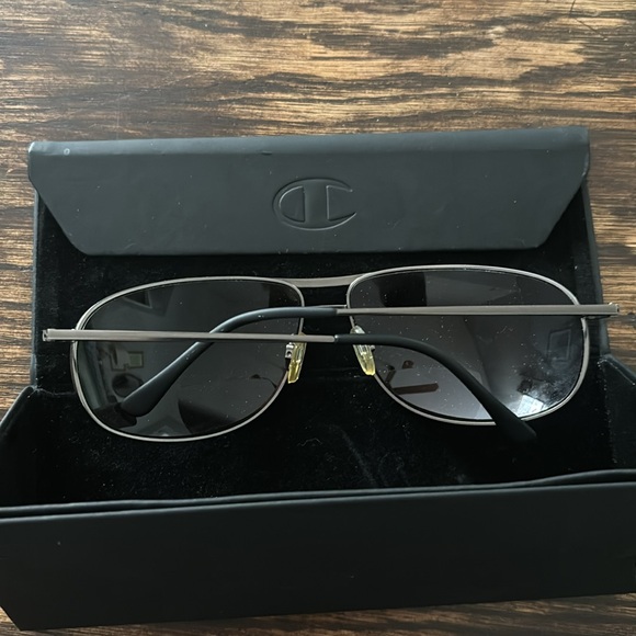 Champion Men’s bifocal metal frame sunglasses - Picture 5 of 6